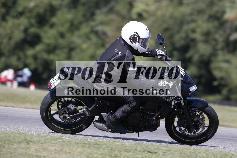 /Archiv-2025/49 26.08.2025 Cornu Master School ADR/gruen-vert/70